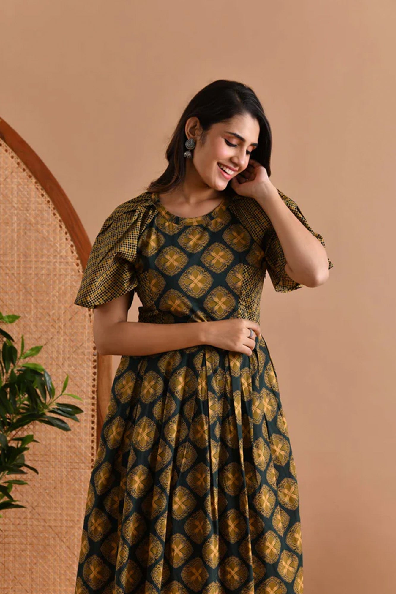 Dress Women Rozana Pleated Patch