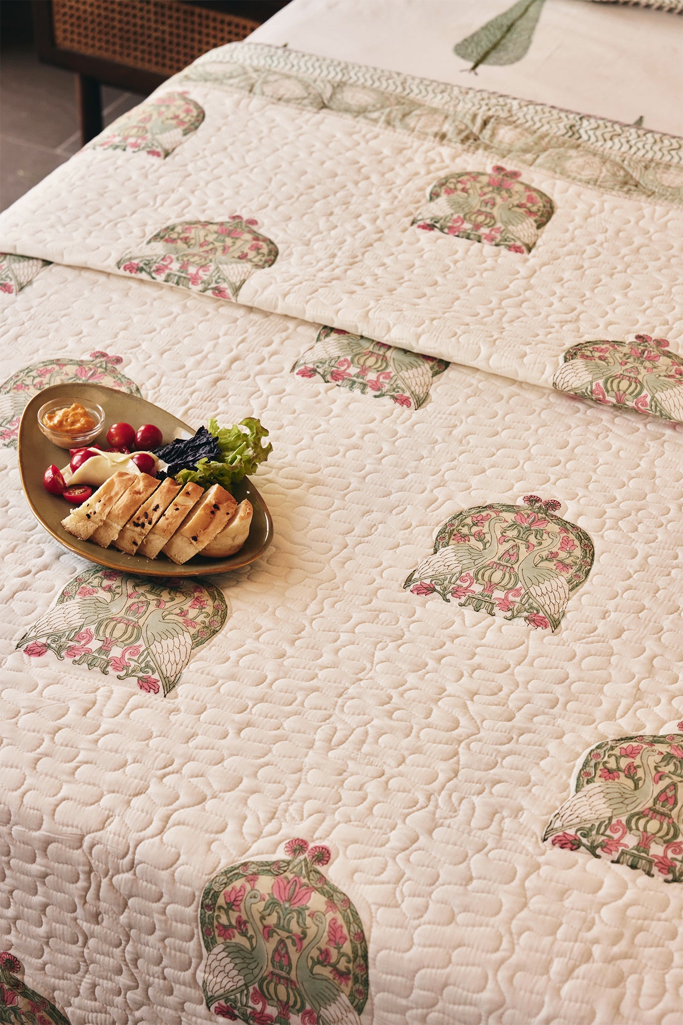 Crane Couple Quilted Bed Cover With 2 Pillow Covers