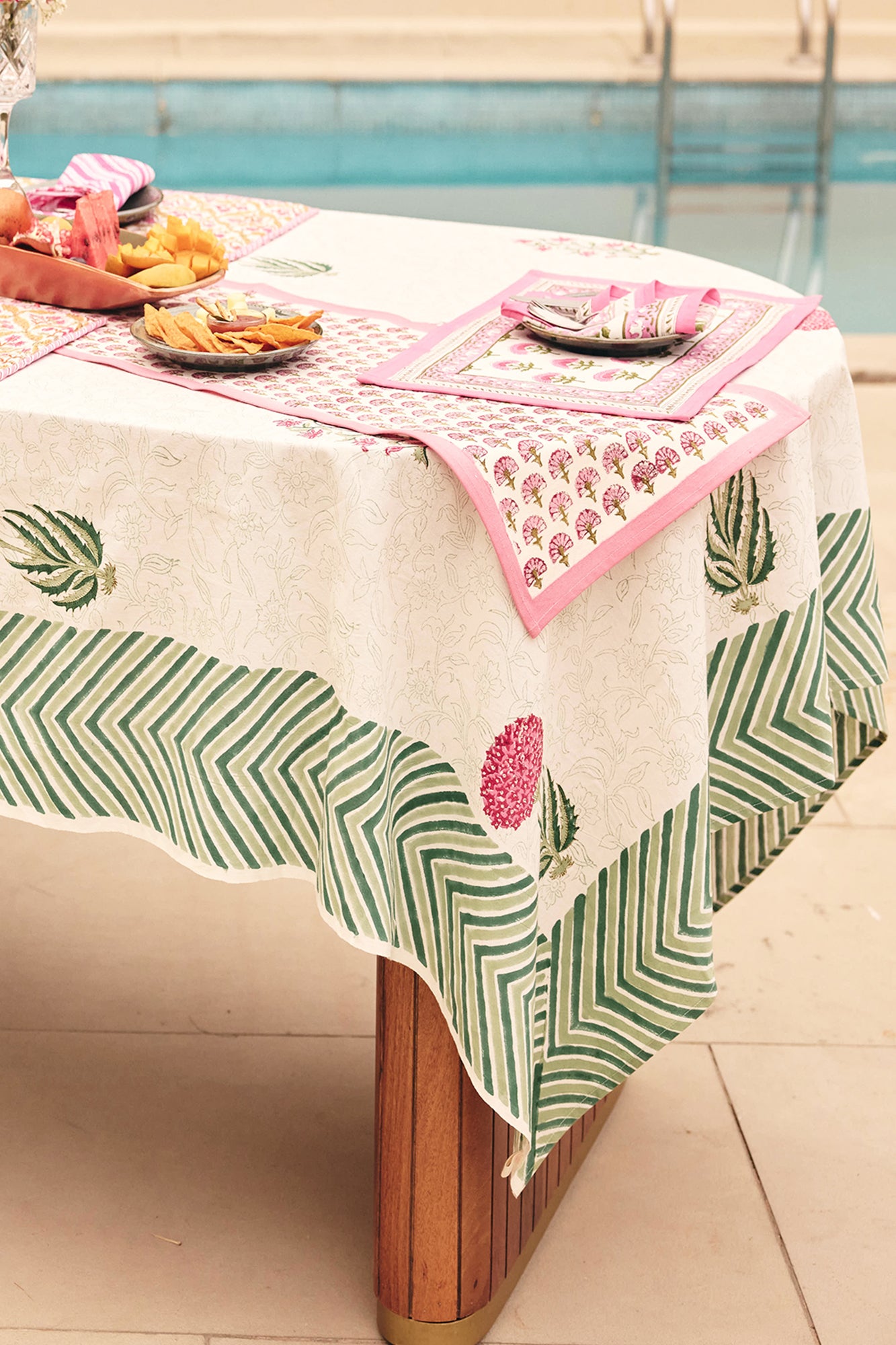 Loom & Blossom Table Cover