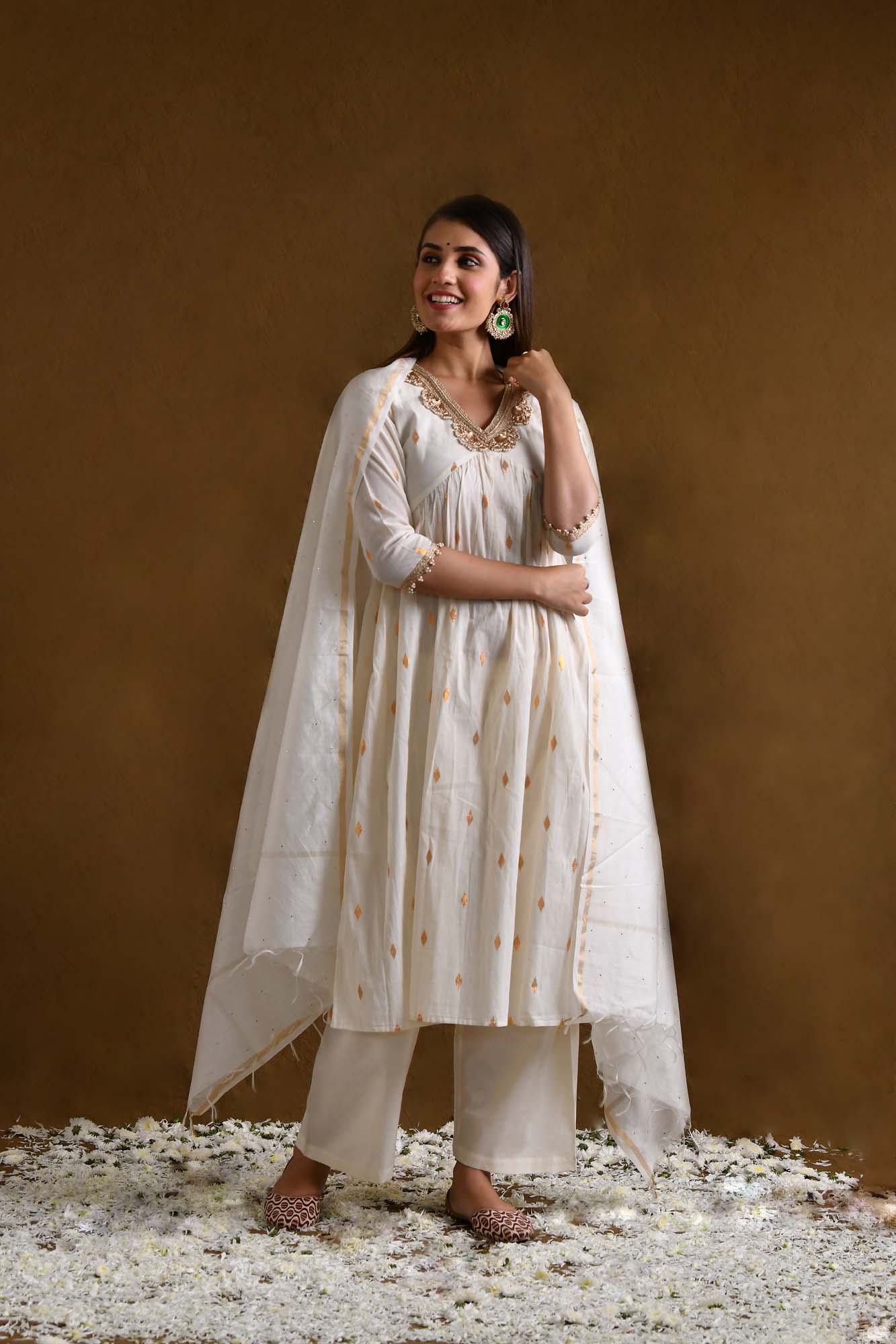Ruhi Tilak Zari Suit Set of 3