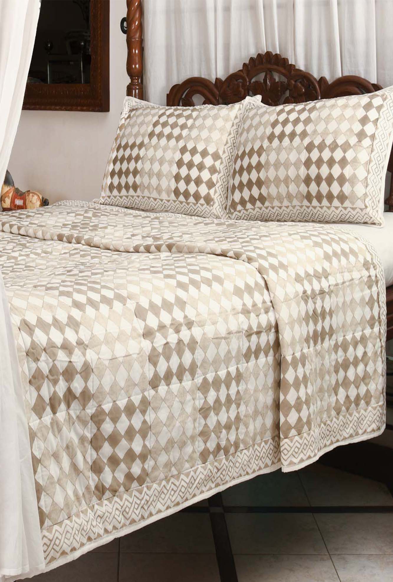 Golden Geo-diamond Quilted Bedcover