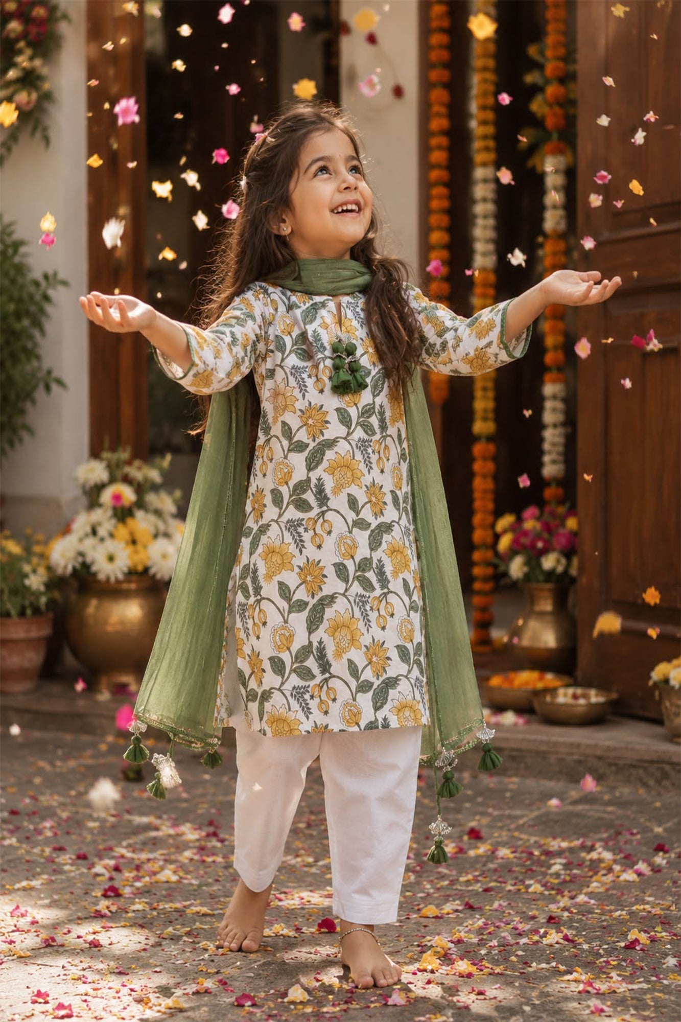 Sunehri Booti Kurta Set of 3