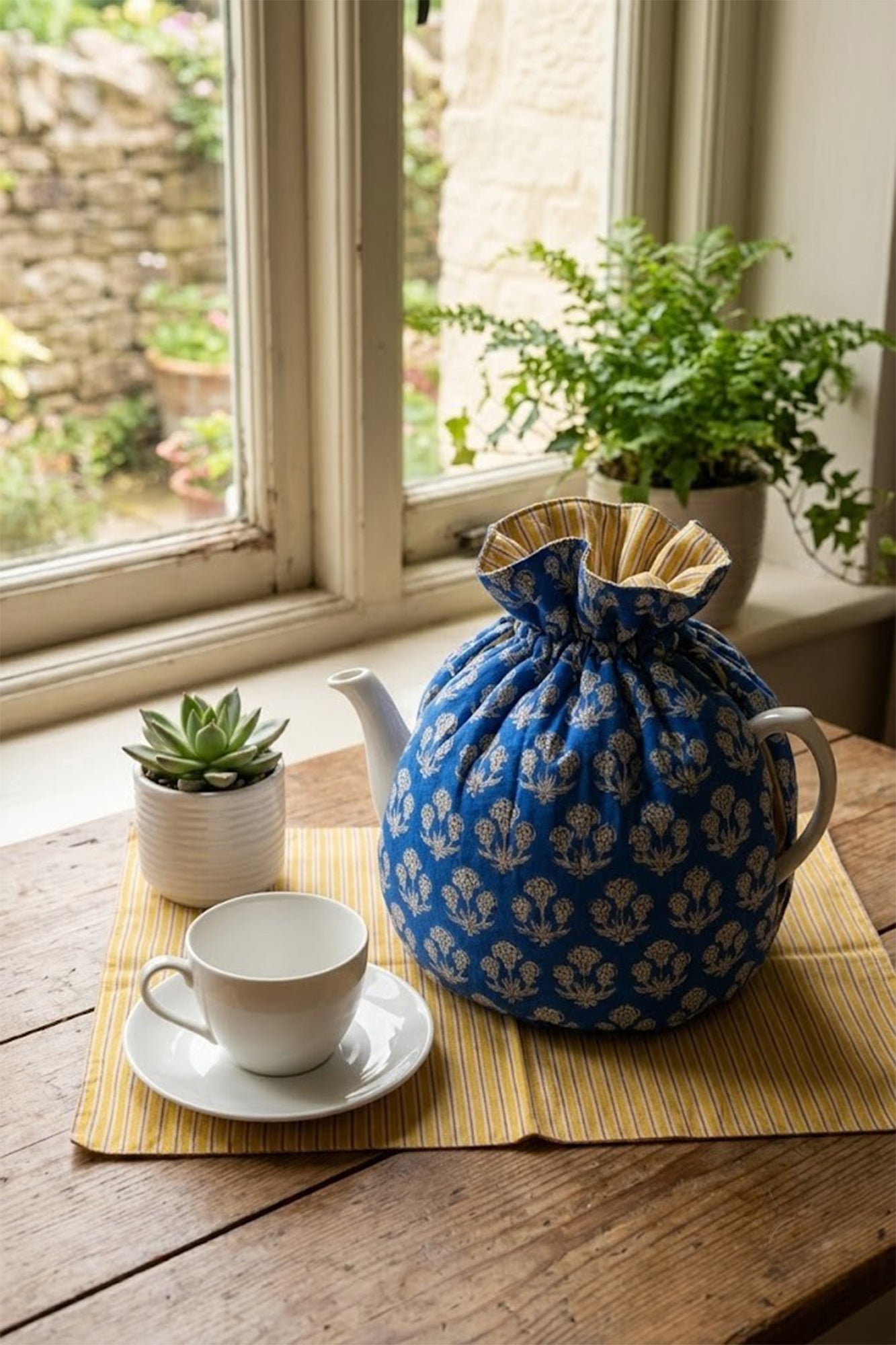 Robin Blue Tea Cozy Set