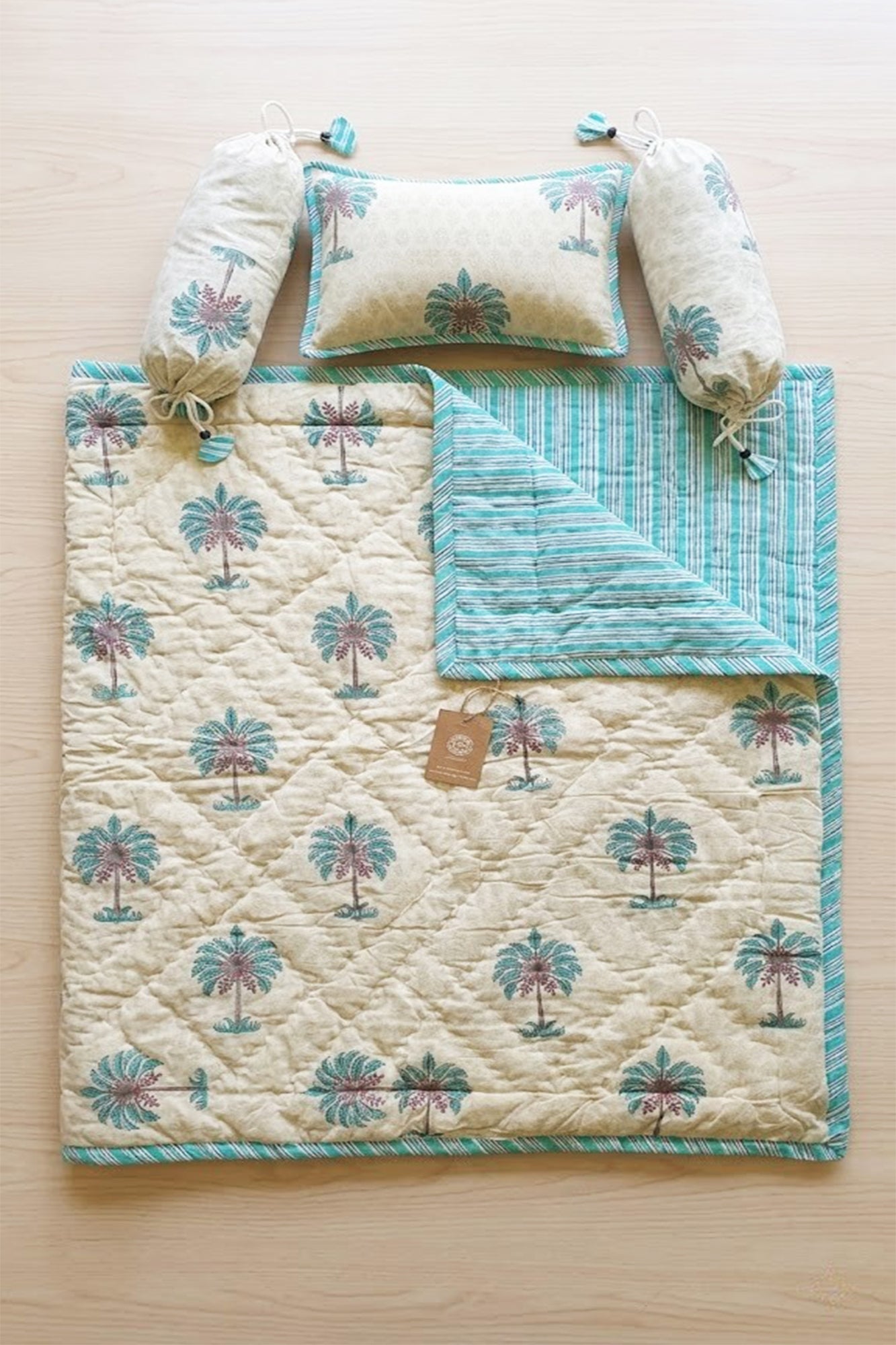 Green Palm Bed Set