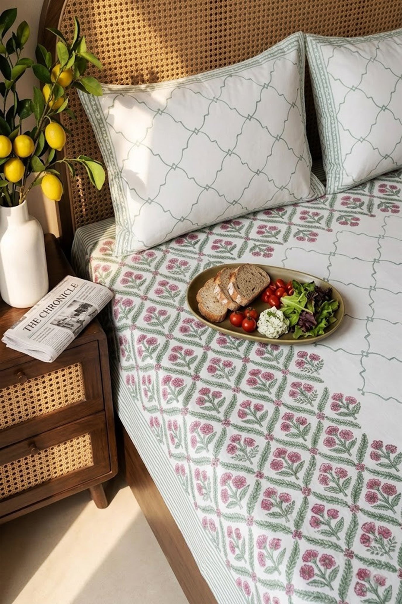 Gulzar Bed Sheet With Pillow Covers