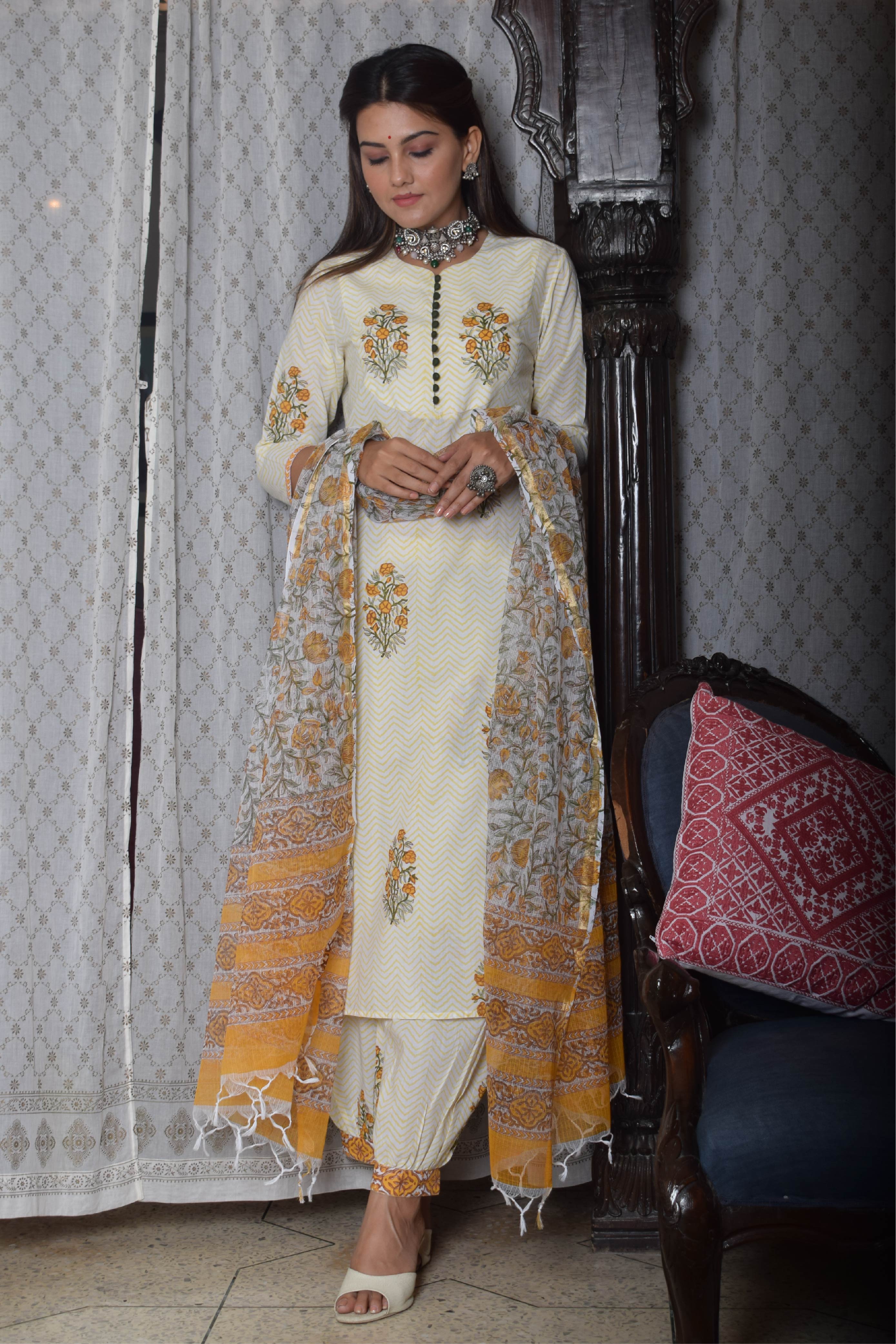 Kurta Set Women Set of 3 Mughal Yellow