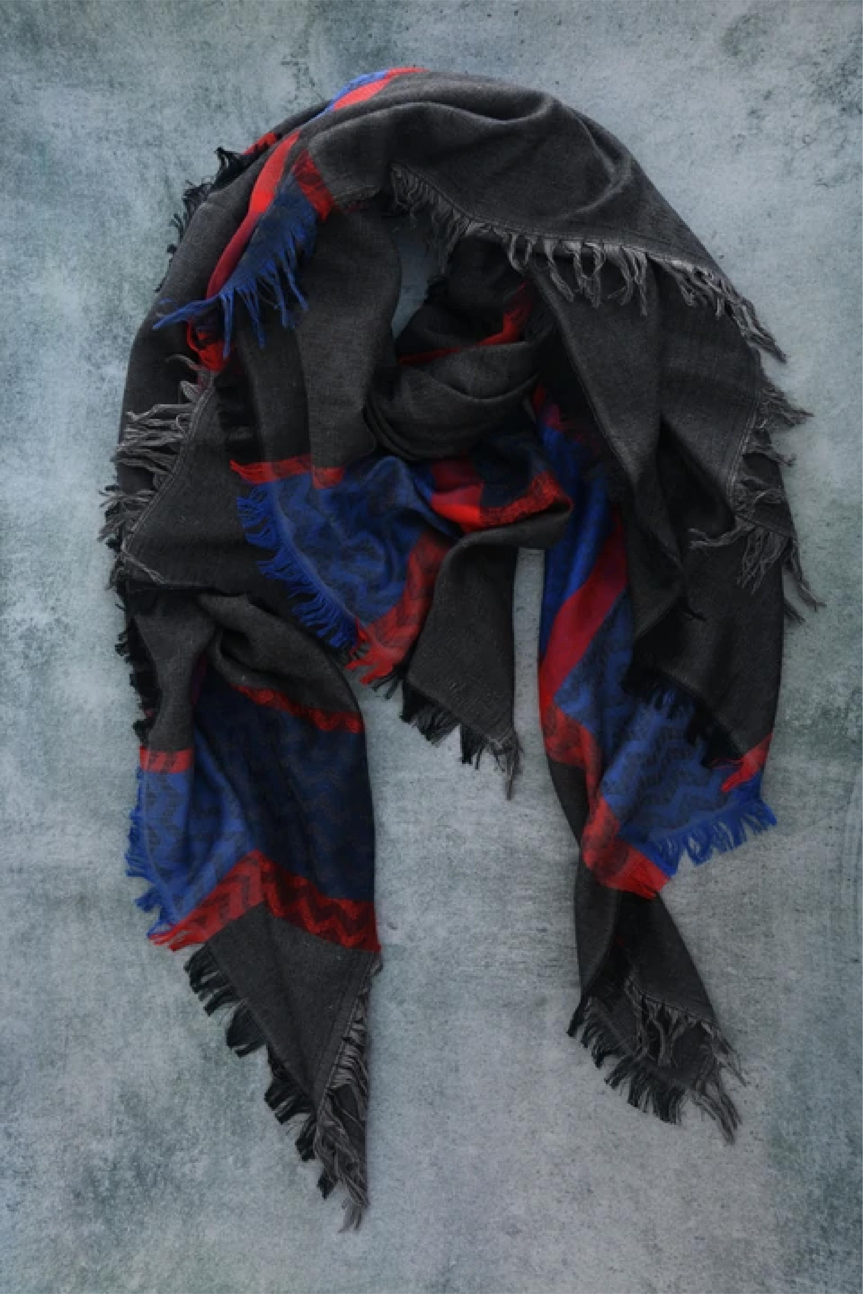 Men Unisex Self Textured Scarf