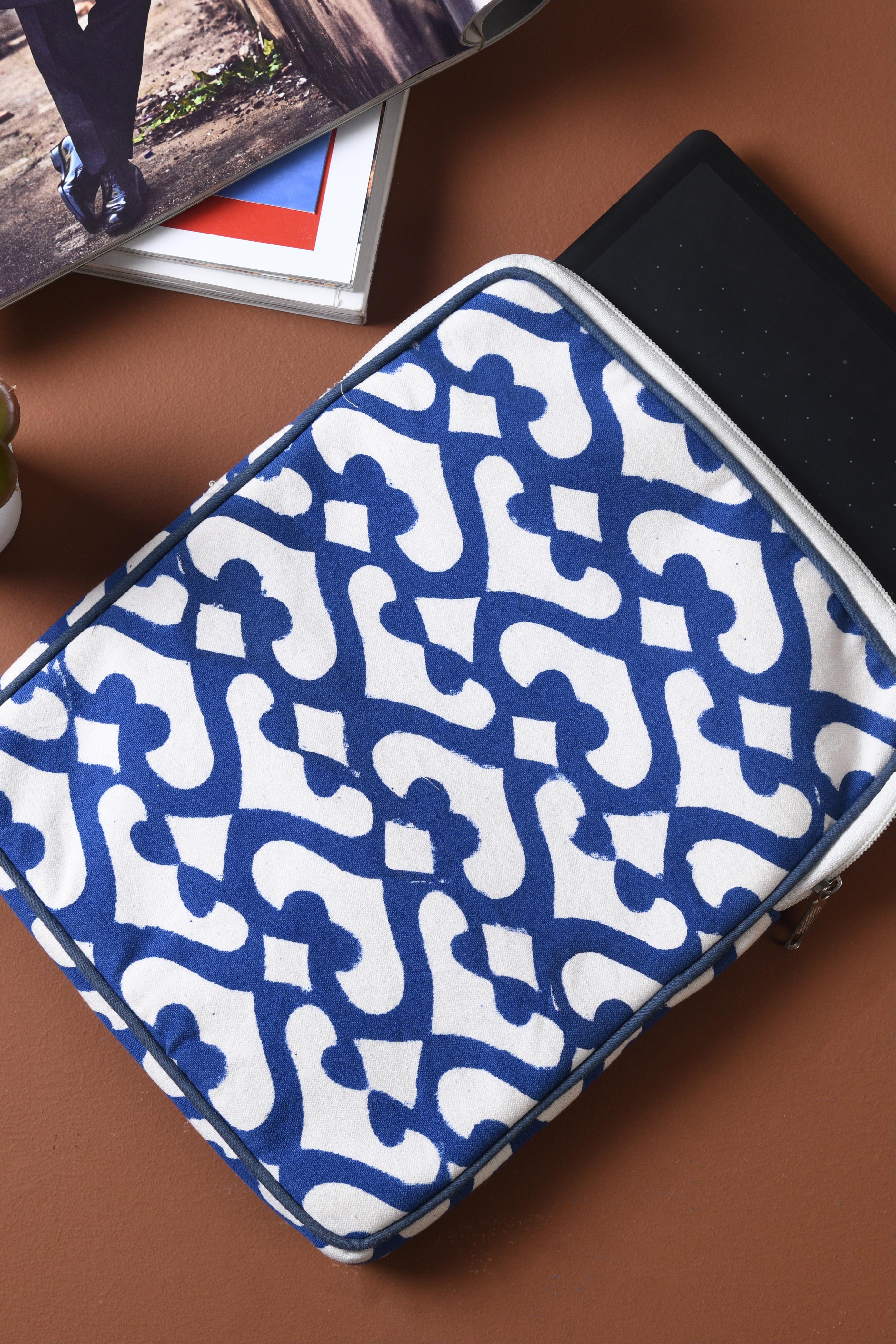 Motif Indigo iPad Case