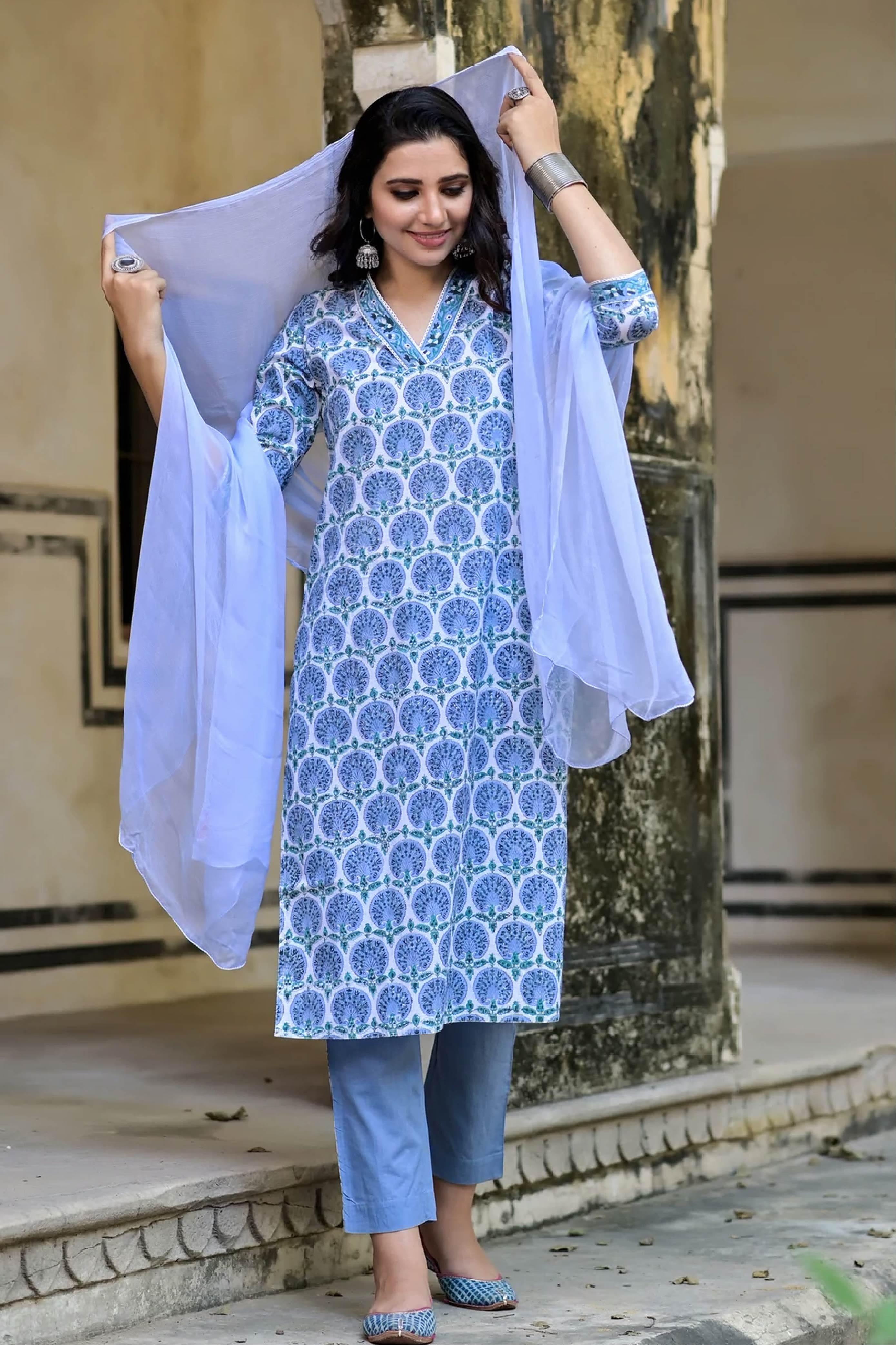 Blue Shrine V Neck Kurta Set S/3