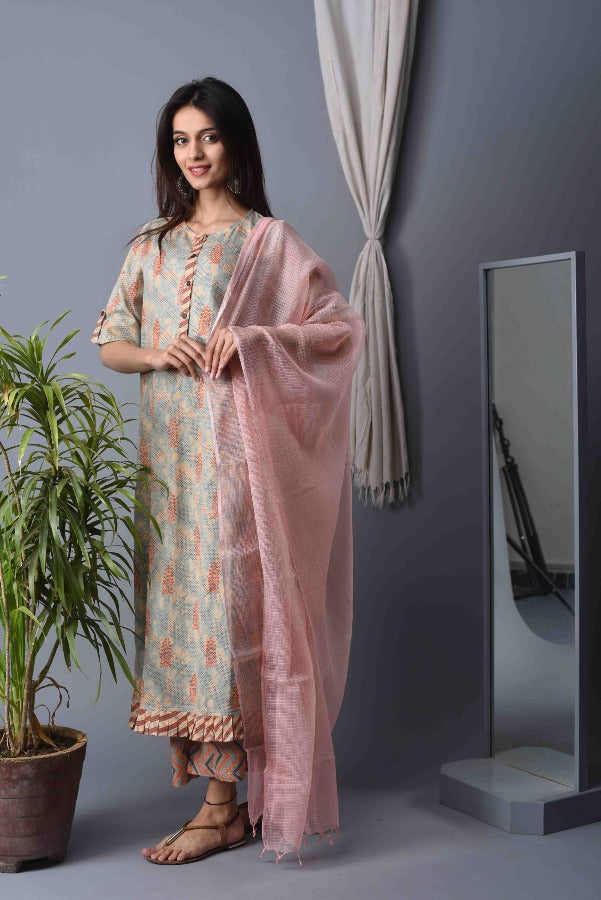 Blush Icy Bottom Frill Kurti