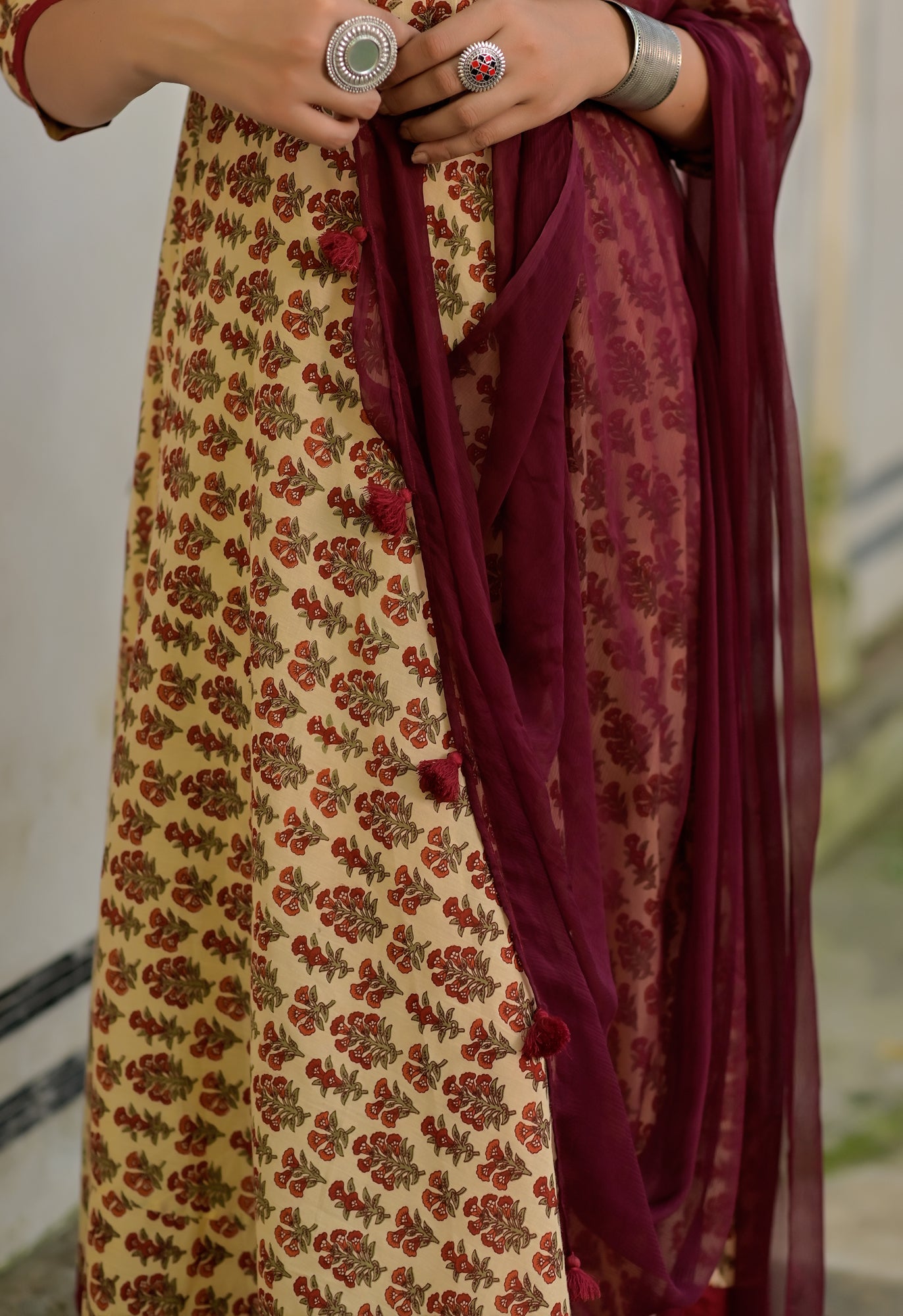 Dress Aureb Maroon Boota With Dupatta