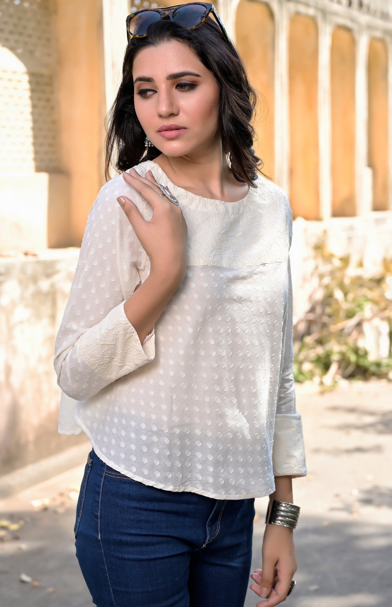 Women Top Flare Chicken Embroidery
