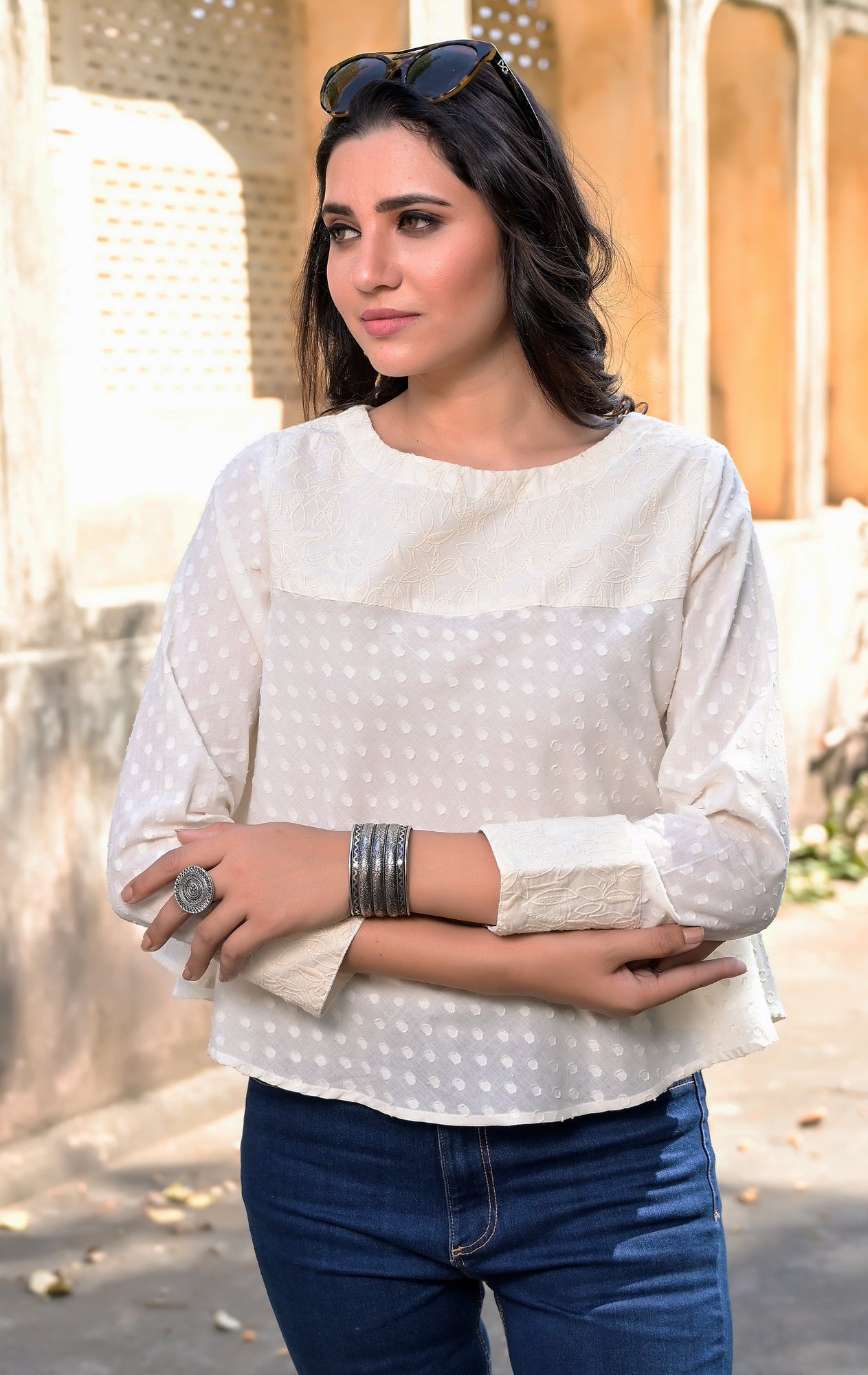 Women Top Flare Chicken Embroidery