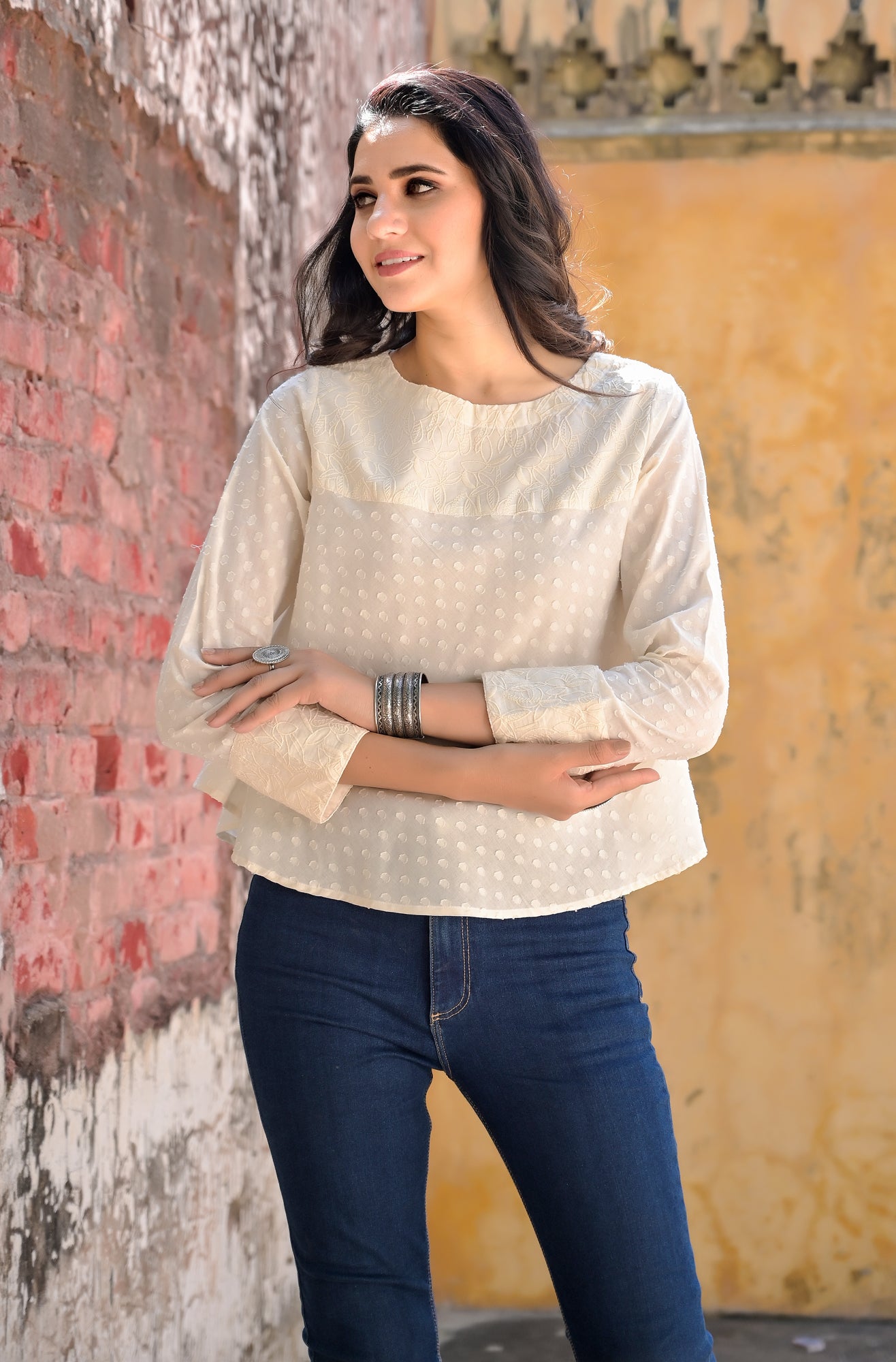 Women Top Flare Chicken Embroidery
