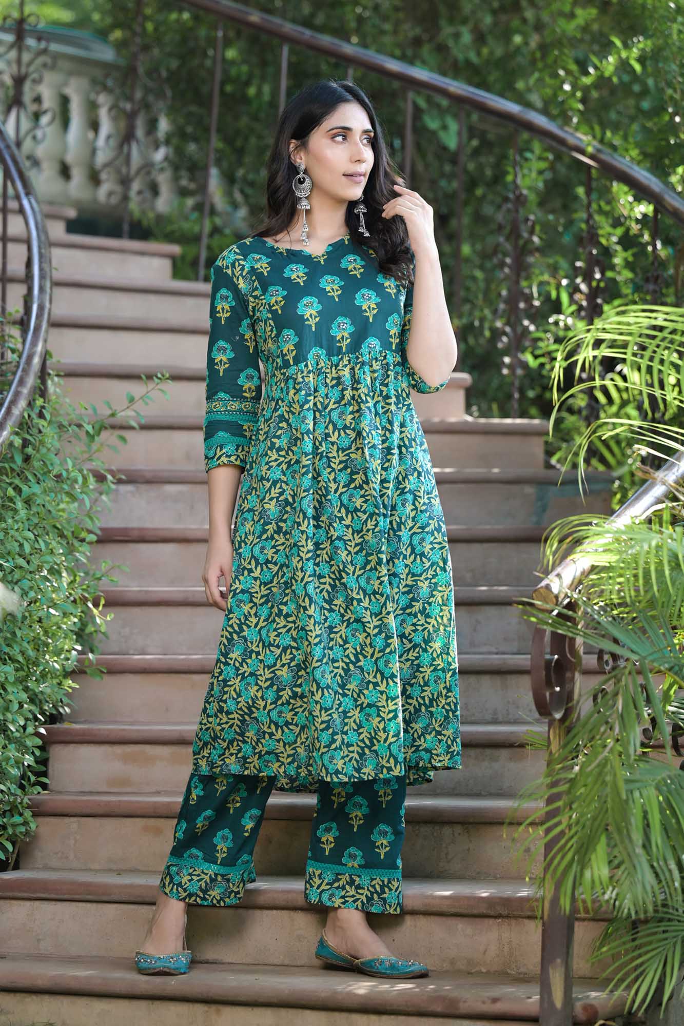 Kurta Set of 2 Women Green Yoke