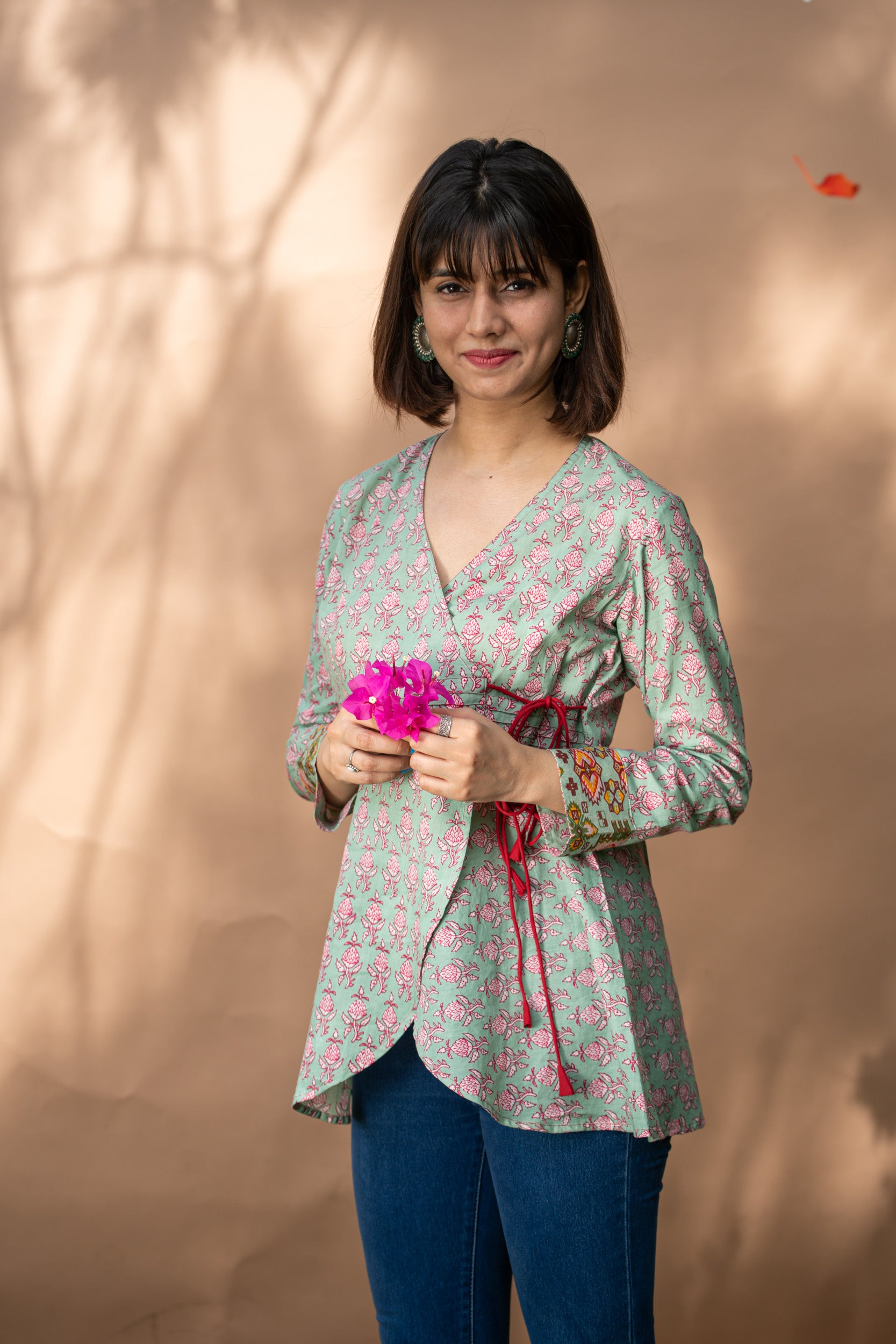 Women Gulabi Dori Top